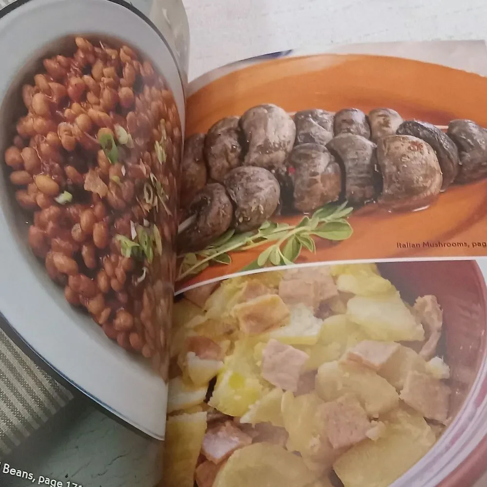 Slow-Cooker Christmas Favorites Goose Berry Patch Paperback 200 Recipes